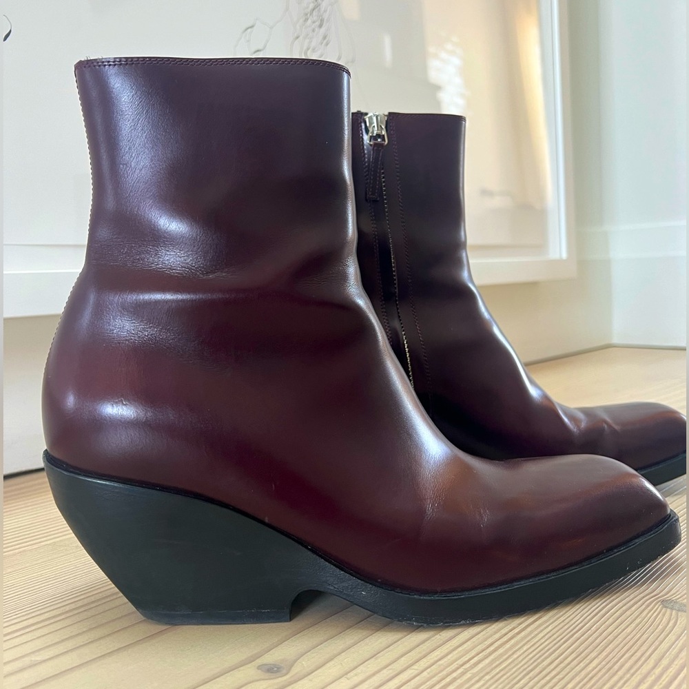 KHAITE hooper boots in Oxblood